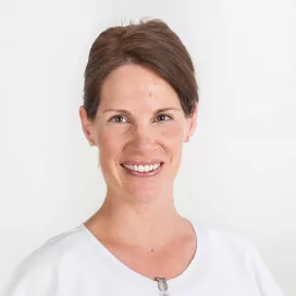 Ein Portrait von der Ärztin Deborah Gubler